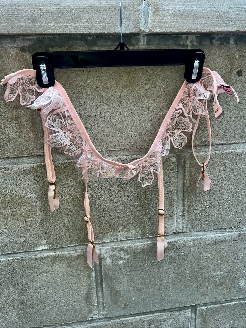Agent Provocateur Pale Pink Lace Garter Detail
